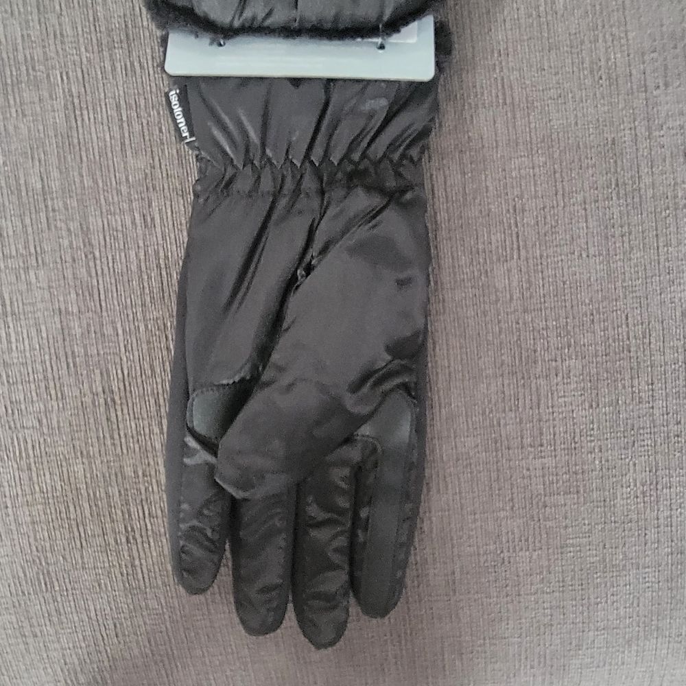 Isotoner SleekHeat Quilted pattern Gloves smarTouch® technology plush li… - Picture 10 of 12